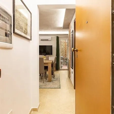 Da Laura A Ponte Vecchio פירנצה