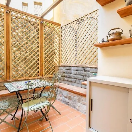 Da Laura A Ponte Vecchio Apartament Florencja